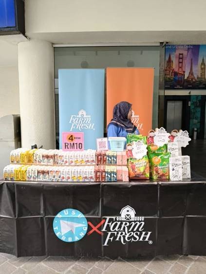 FARM FRESH PROMOTIONAL BOOTH